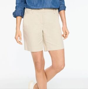 Talbots The Perfect Short 7"  Light Khaki Oat Color Size 2